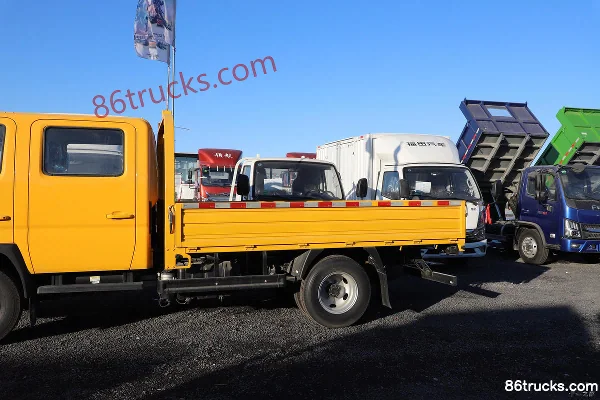Foton Xiaoyun S PLUS 120hp 4X2(6 wheels) 3.17m Double Row Flatbed Light Truck (China VI) Body (1) | 86Trucks