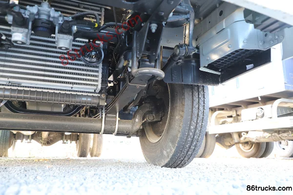 Foton Xiaoyun S PLUS 131hp 4X2(6 wheels) 4.18m Single Row Flatbed Light Truck (China VI) Chassis (3) | 86Trucks