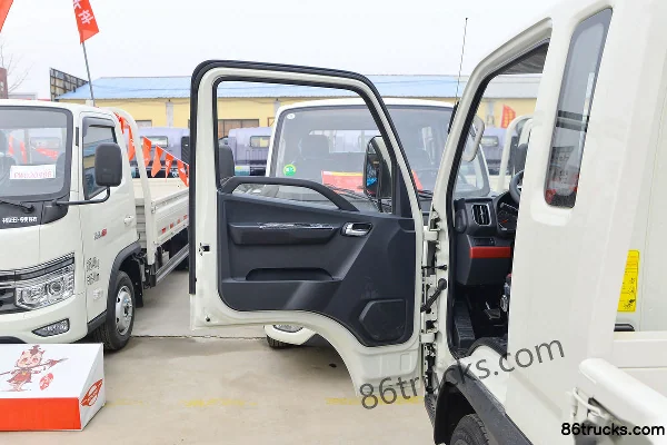Foton Times Pilot S1 2.0L 144hp 4X2(6 wheels) Gasoline 3.42m Semi-Row Flatbed Light Truck (China VI) Cab (1) | 86Trucks
