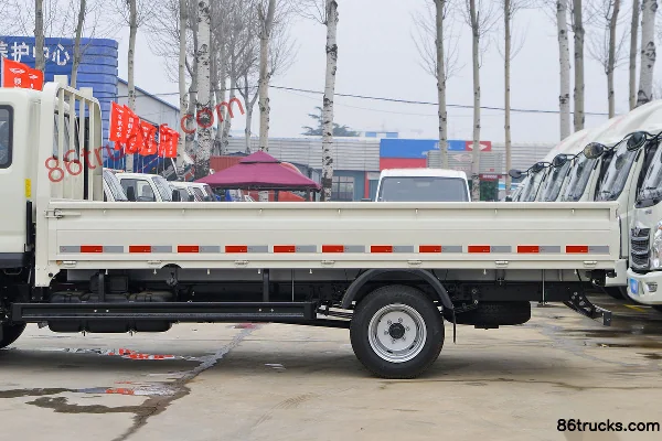 Foton Times Pilot S1 2.0L 144hp 4X2(6 wheels) Gasoline 3.42m Semi-Row Flatbed Light Truck (China VI) Body (2) | 86Trucks
