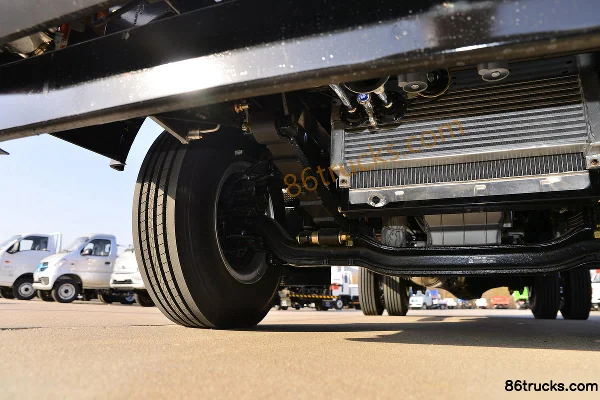 Kama Kaijie HM6 184 hp 4X2(6 wheels) 4.27m Dump Truck (China VI) Chassis (2) | 86Trucks