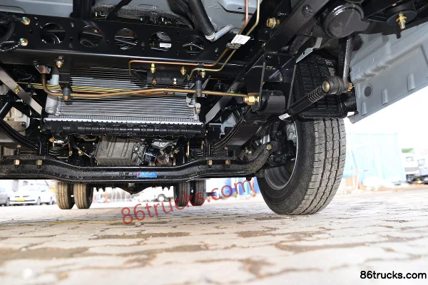 Dongfeng T6 2025 Model 1.6L Gasoline 122hp 4X2(6 wheels) 5-Speed 4.005m Flatbed Mini Truck Chassis (3) | 86Trucks