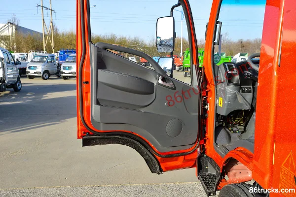 Kama Kaijie M1 130hp 4X2(6 wheels) 3.2m Dump Truck (China VI) Cab (2) | 86Trucks