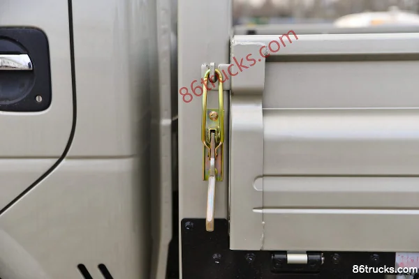 Dongfeng T5 1.5L 113hp 4X2(6 wheels) 3.7m single-row flatbed light truck (3T rear axle) (China VI) Body (3) | 86Trucks