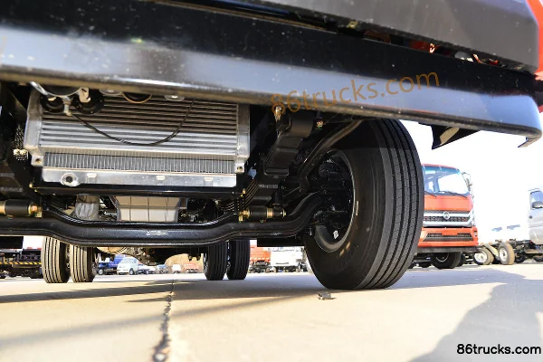 Kama Kaijie HM6 184hp 4X2(6 wheels) 4.1m Dump Truck Chassis (3) | 86Trucks