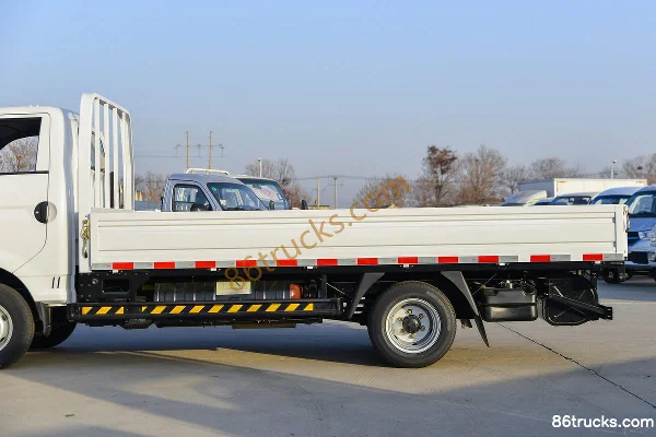 Kama Ruihang X1 2.2L 95hp 4X2(6 wheels) CNG 3.95m Single Row Flatbed Light Truck (China VI) Body (2) | 86Trucks