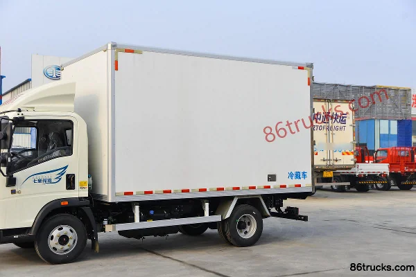 Sinotruk HOWO Hanvo 160hp 4X2(6 wheels) 4.1m refrigerated truck (China VI) Body (1) | 86Trucks