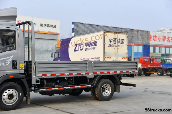 Sinotruk HOWO Hohan 150 hp 4X2(6 wheels) 4.15m Single Row Flatbed Truck (WLY 8-speed) Body (1) | 86Trucks
