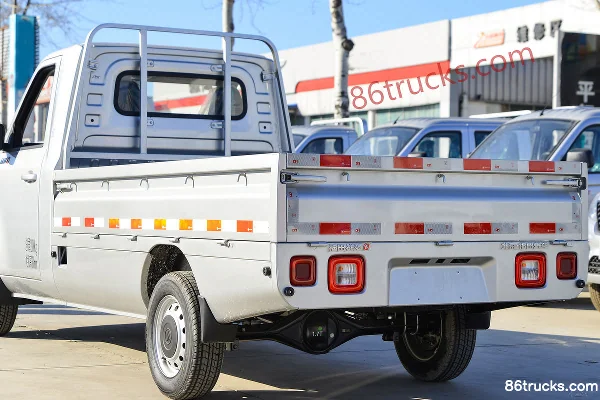 Foton Xiangling Q Integrated Deluxe 1.3L 91hp 4X2(6 wheels) Gasoline 2.85m Single Row Flatbed Mini Truck (Single Rear Tire) Body (3) | 86Tru