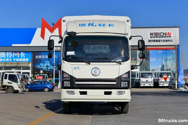 SHACMAN Commercial Vehicle Delong G1 Standard Edition 160hp 4X2(6 wheels) 4.18m single-row stake light truck Exterior (2) | 86Trucks