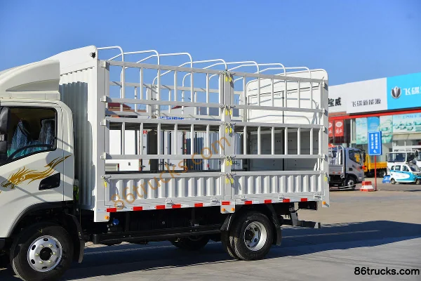 SHACMAN Commercial Vehicle Delong G1 Standard Edition 160hp 4X2(6 wheels) 4.18m single-row stake light truck Body (1) | 86Trucks