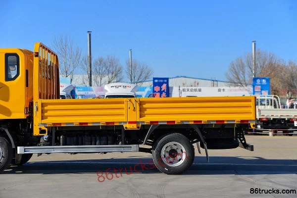 SHACMAN Commercial Vehicle Delong G1 137 ch 4X2(6 roues) 3,82 m camion léger à ridelles cabine avec couchette (Fast Gear 8 vitesses) (jaune