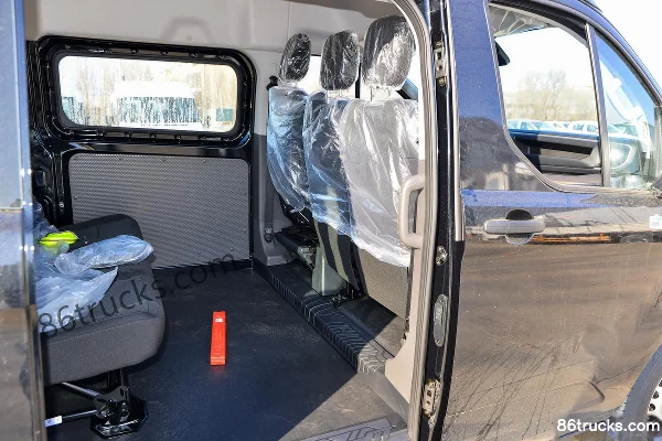JMC New Transit Business-Travel 143hp 2.0T Diesel 6-Seat Medium-Wheelbase Medium-Roof Multi-Purpose Passenger Vehicle Cargo Box (3) | 86Truc