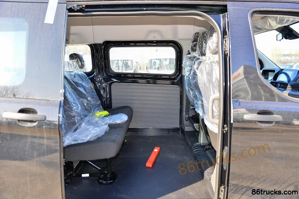 JMC New Transit Business-Travel 143hp 2.0T Diesel 6-Seat Medium-Wheelbase Medium-Roof Multi-Purpose Passenger Vehicle Cargo Box (2) | 86Truc