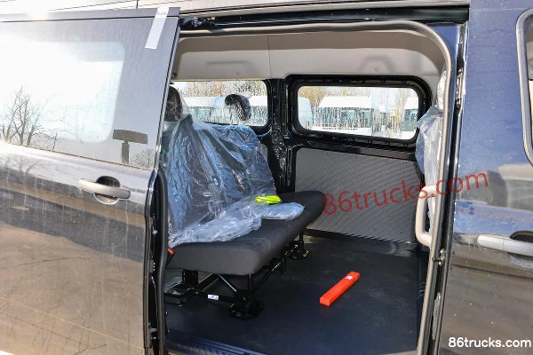 JMC New Transit Business-Travel 143hp 2.0T Diesel 6-Seat Medium-Wheelbase Medium-Roof Multi-Purpose Passenger Vehicle Cargo Box (1) | 86Truc