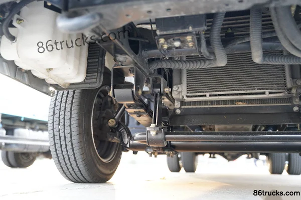 Feidi DX 127 ch 4X2(6 roues) 3,7 m camion léger à plate-forme cabine simple à boîte automatique Châssis (2) | 86Trucks