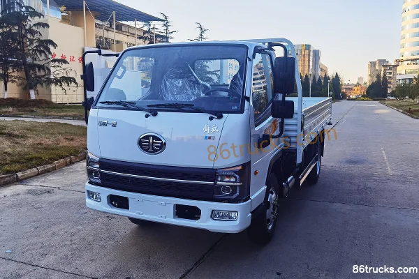 FAW Hongta FAW Jiefang Baling 3 Series V6 115 hp 4X2(6 wheels) 2.76m Double Row Stake Truck (China VI) Exterior (2) | 86Trucks