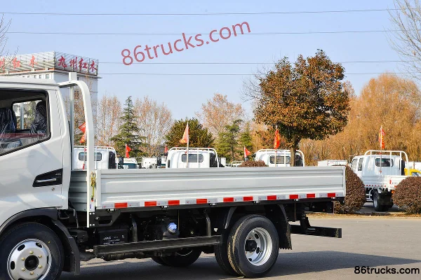 JAC Junling V3 Jinyuanbao 140hp 4X2(6 wheels) 3.7m single-row flatbed light truck Body (1) | 86Trucks