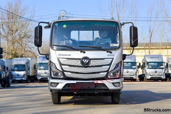 Foton Aumark S1 Light Edition 140hp 4X2(6 wheels) 4.17m Single Row Stake Light Truck Exterior (2) | 86Trucks