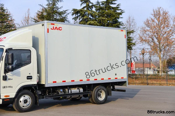 JAC Shuailing Q6 3.0L 129 hp 4X2(6 wheels) CNG 4.15m Single Row Van Light Truck Body (1) | 86Trucks