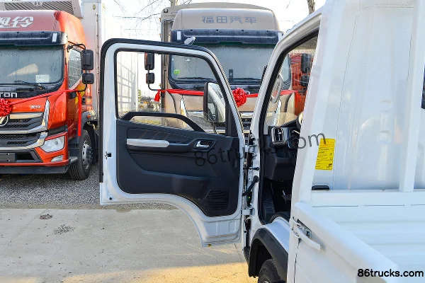 Foton Auman M Card 1.5L 136 hp 4X2(6 wheels) gasoline 4.2m single-row flatbed small truck Cab (1) | 86Trucks