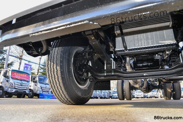 Foton Auman AR Series 200 ch 4X2(6 roues) 5,25 m plateau camion porteur Châssis (2) | 86Trucks