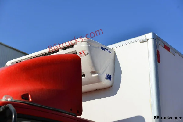FAW Jiefang Hu VH King Comes 190hp 4X2(6 wheels) 5.2m refrigerated truck Body (2) | 86Trucks