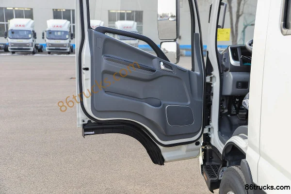 JAC Shuailing S3 150 hp 4X2(6 wheels) 3.145m Double Row Flatbed Light Truck Cab (2) | 86Trucks