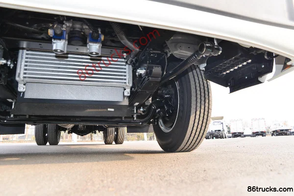 JAC Shuailing S3 150 hp 4X2(6 wheels) 3.145m Double Row Flatbed Light Truck Chassis (3) | 86Trucks