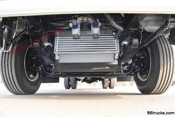 JAC Shuailing S3 150 hp 4X2(6 wheels) 3.145m Double Row Flatbed Light Truck Chassis (1) | 86Trucks