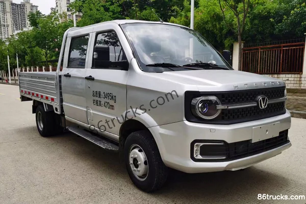 Chenggong Horn Horse Comfort 1.6L 122hp 4X2(6 wheels) Gasoline 2.555m Double Row Flatbed Mini Truck Exterior