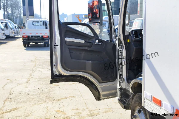 Foton Aoling Supu Pro 158 hp 4X2(6 wheels) 4.14m single-row van light truck Cab (2) | 86Trucks