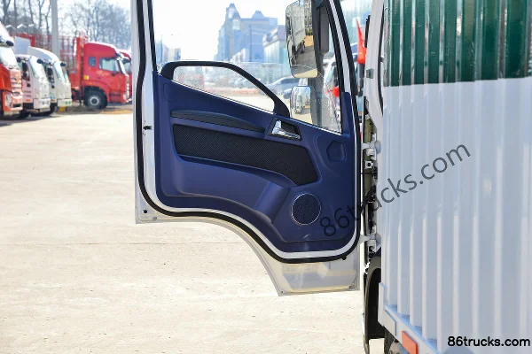 FAW Jiefang Tiger 6G 4.5T 4.16m Single Row Plug-in Hybrid Box Van Light Truck 13.616kWh 4X2(6 wheels) Interior (2) | 86Trucks