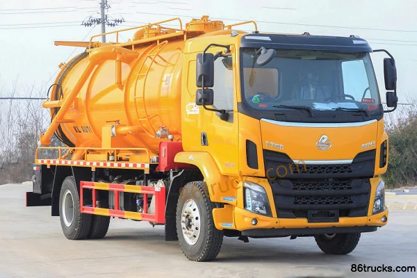 Dongfeng Dongfeng New Chenglong M3 Medium Truck suction/septic tank truck