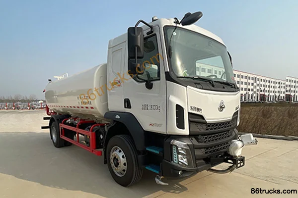 Diwang Huanwei Diwang Huanwei Dongfeng Chassis water sprinkler truck