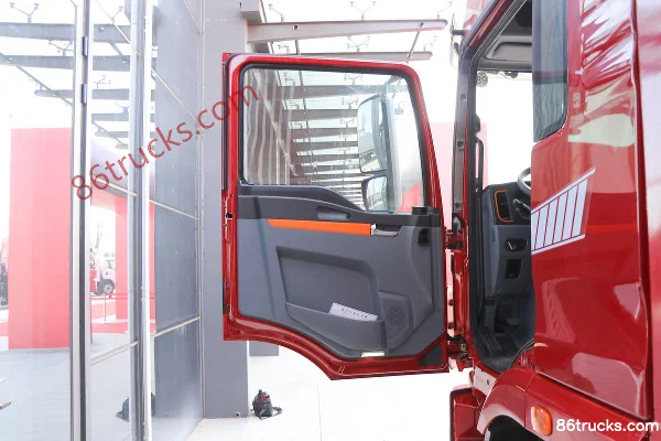 SHACMAN Commercial Vehicle Deyu Q300 300hp 4X2(6 wheels) AMT Automatic Hook-Lift Cargo Truck Cab (1) | 86Trucks