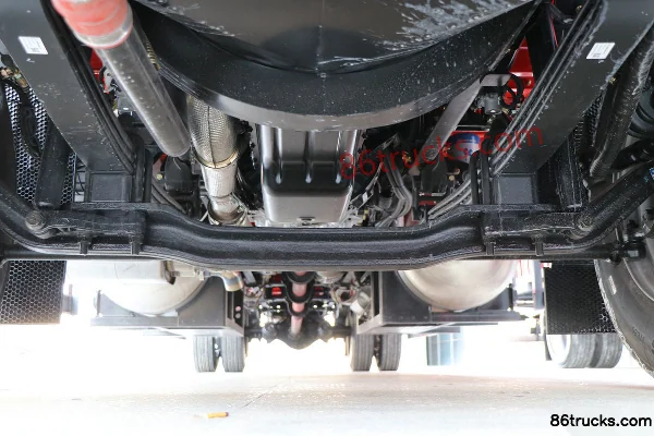 SHACMAN Commercial Vehicle Deyu Q300 300hp 4X2(6 wheels) 6.9m van cargo truck Chassis (2) | 86Trucks