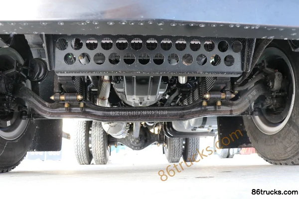 SHACMAN Commercial Vehicle Xuande X9 200 hp 4X2(6 wheels) 4.2m dump truck Chassis (1) | 86Trucks