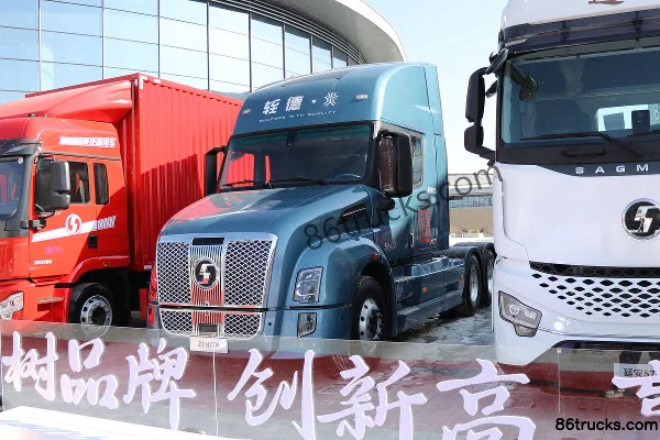 SHACMAN Commercial Vehicle Zhide Yan High-End Edition 560 hp 6X4(10 wheels) Long-Nose Tractor Truck (China VI) Exterior (3) | 86Trucks