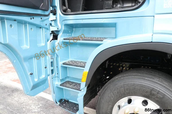 SHACMAN Delong X6000 édition phare 800 ch 6X4(10 roues) tracteur routier AMT automatique Cabine (2) | 86Trucks