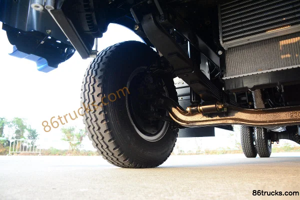Feidi V3 Series 170 hp 4X2(6 wheels) 4.15m Single Row Flatbed Light Truck Chassis (2) | 86Trucks