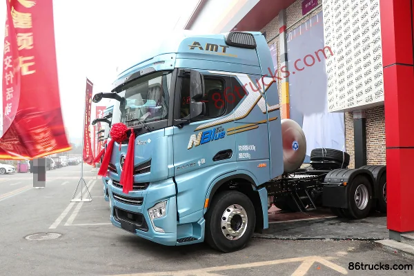SHACMAN Delong X6000 Flagship Edition 590 hp 6X4(10 wheels) LNG Automatic Tractor Truck (Hydraulic Retarder) Exterior (3) | 86Trucks