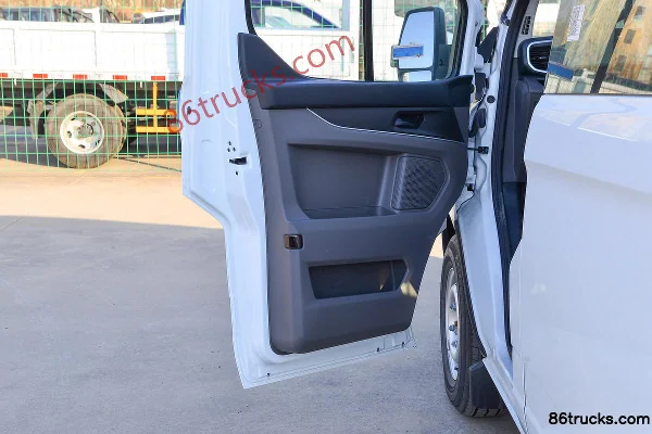 JMC New Transit 2023 Business Edition 143 hp 2.0T Diesel 6-Seat Automatic Short Wheelbase Mid-Roof Multi-Purpose Vehicle Cab (2) | 86Trucks
