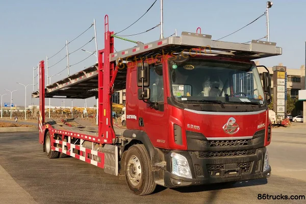 Dongfeng Liuqi Chenglong H5 330hp 4X2(6 wheels) Car Carrier Exterior