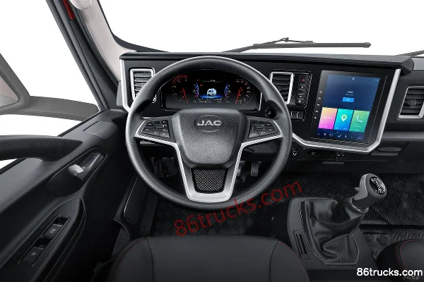 JAC Leading S9 Comfort Edition 184hp 4X2(6 wheels) 5.73m single-row flatbed truck (China VI) Cab (1) | 86Trucks