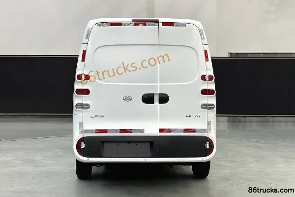 SAIC MAXUS Dana V 4.8m Pure Electric Short Wheelbase High Roof Panel Van 43kWh Exterior (2) | 86Trucks