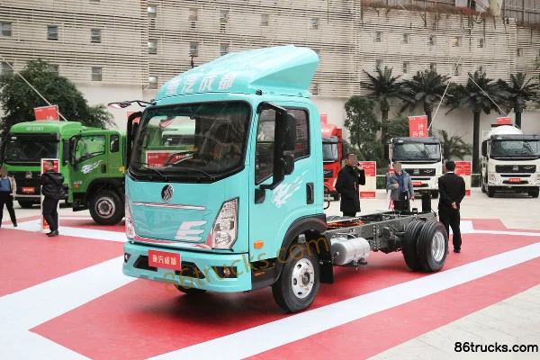 Sinotruk V2-X 4.5T 4.15m single-row pure electric cage light truck 100.46kWh 4X2(6 wheels) Exterior (3) | 86Trucks