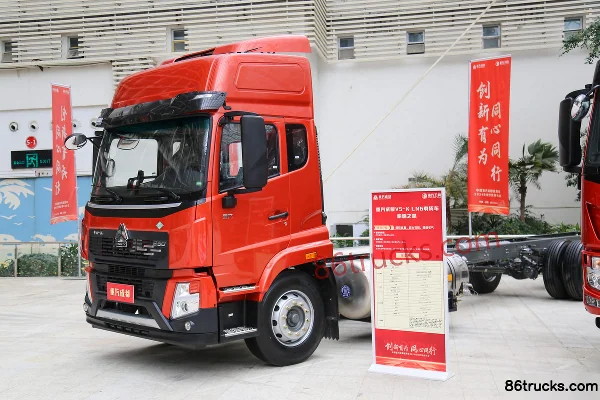 Sinotruk HOWO V5-X 290hp 4X2(6 wheels) 9.8m LNG van cargo truck Exterior (3) | 86Trucks