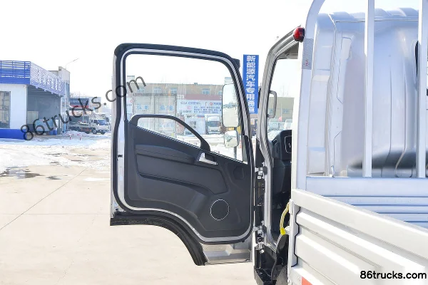 FAW Jiefang J6F Zhaocaihu 137 ch 4X2(6 roues) 4,2 m simple cabine plateau camion léger (1) | 86Trucks
