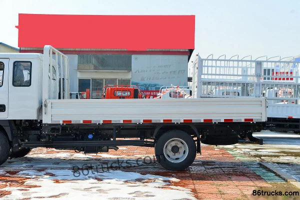 Yuejin Fuxing S100V 116 hp 4X2(6 wheels) 3.77m Semi-row Flatbed Mini Truck Body (2) | 86Trucks